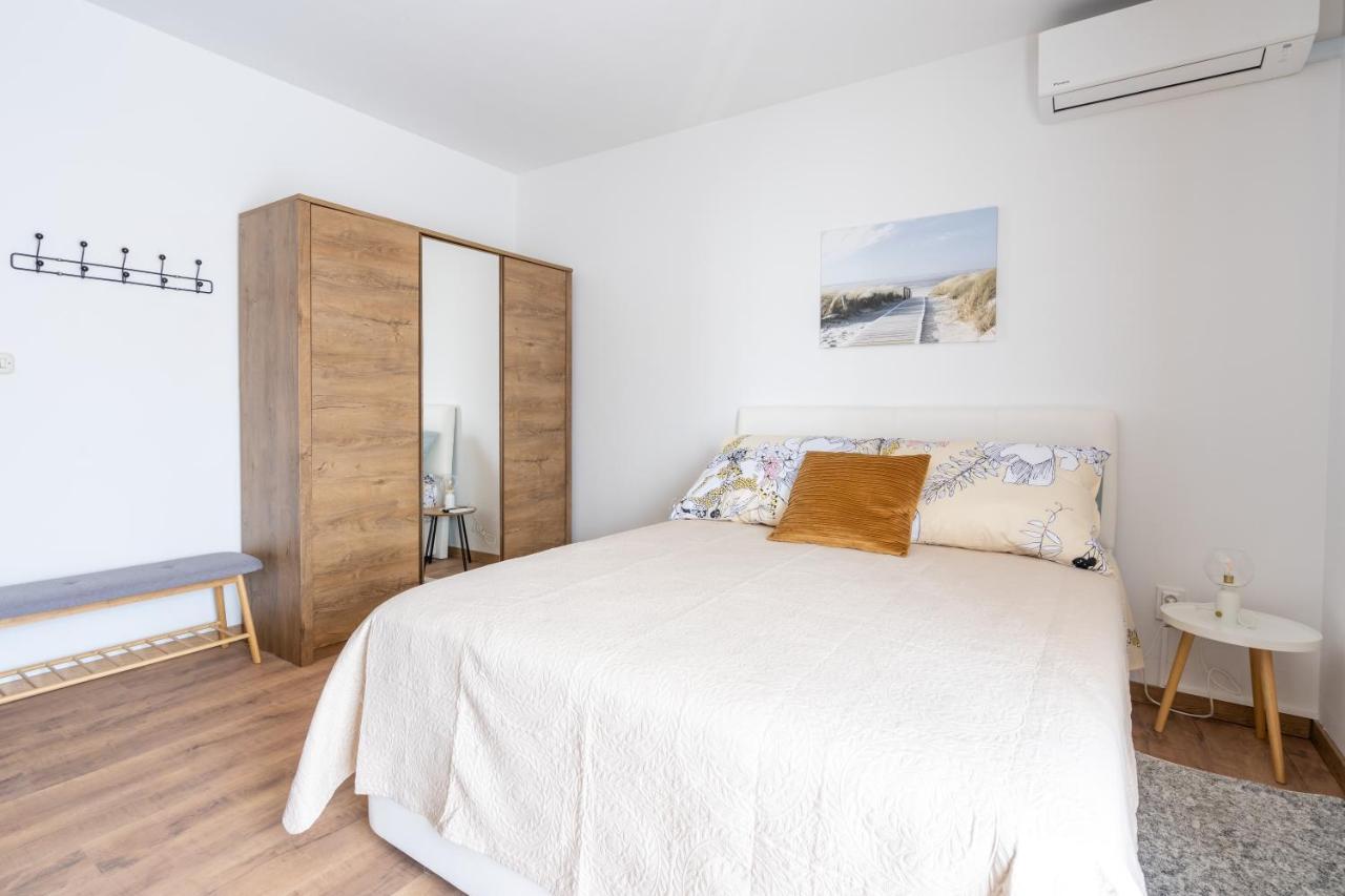 Alto 1 Studio Apartment Ρόβινι Εξωτερικό φωτογραφία