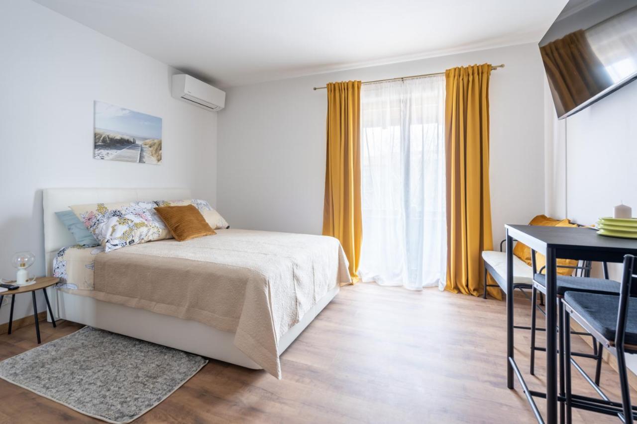 Alto 1 Studio Apartment Ρόβινι Εξωτερικό φωτογραφία